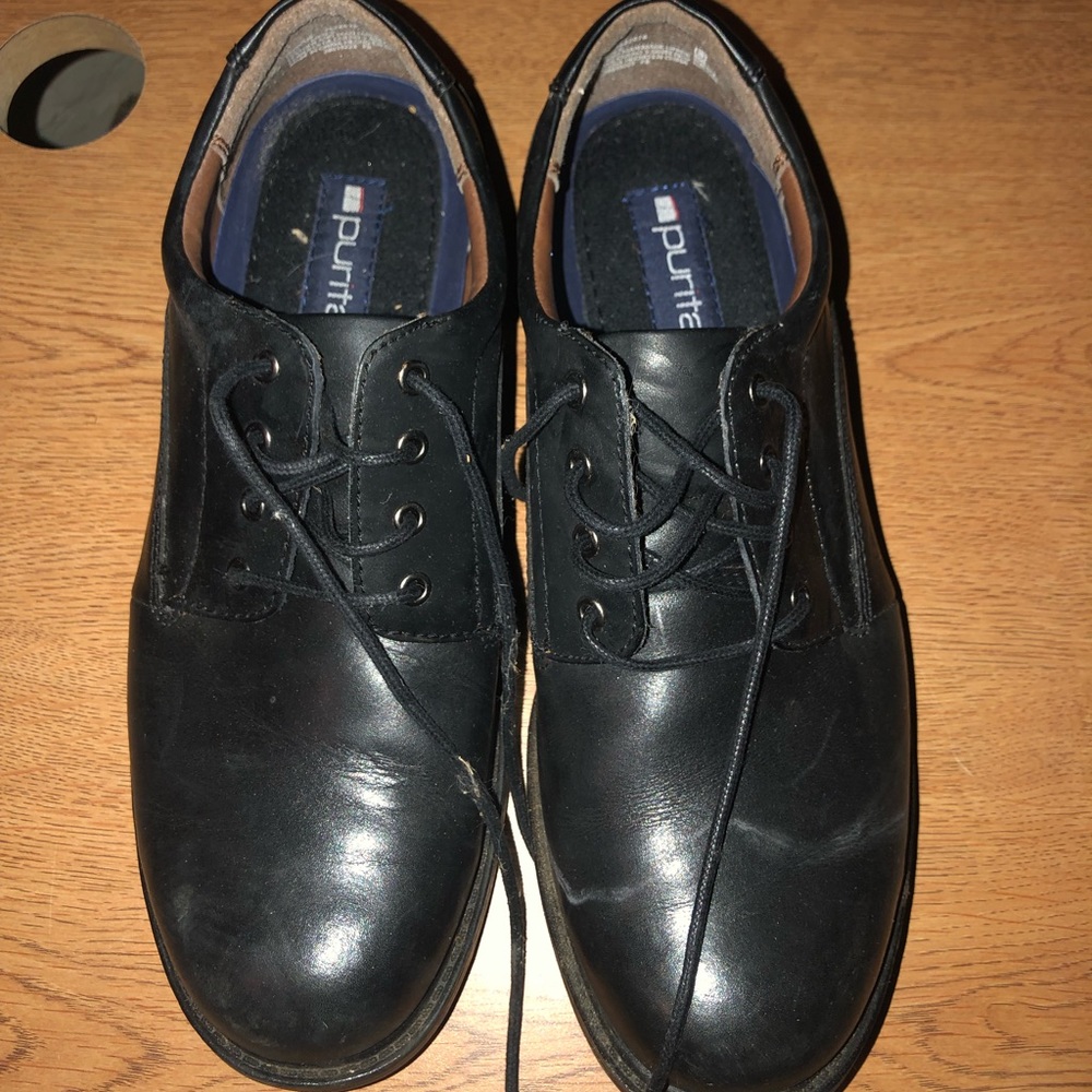 Men’s dress shoes